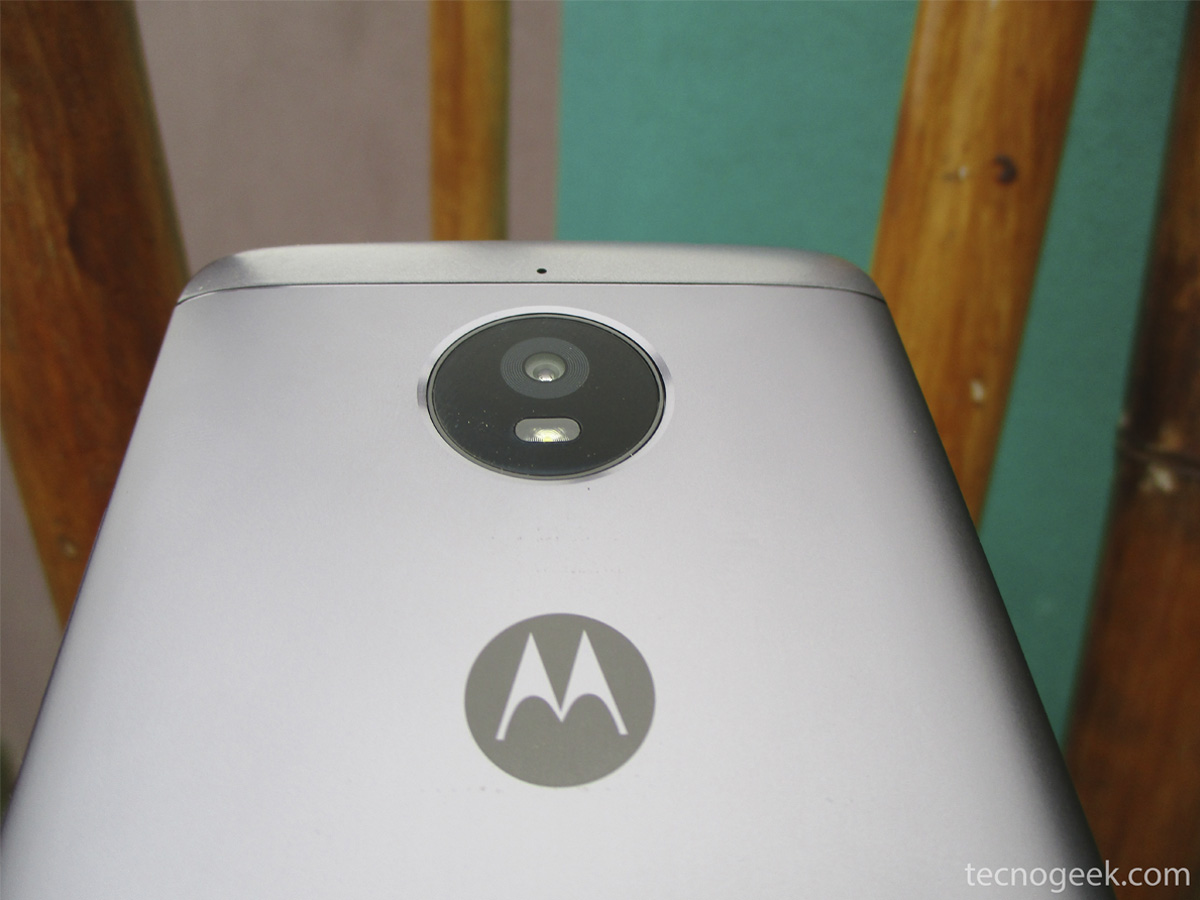 Moto E4 Plus (10)